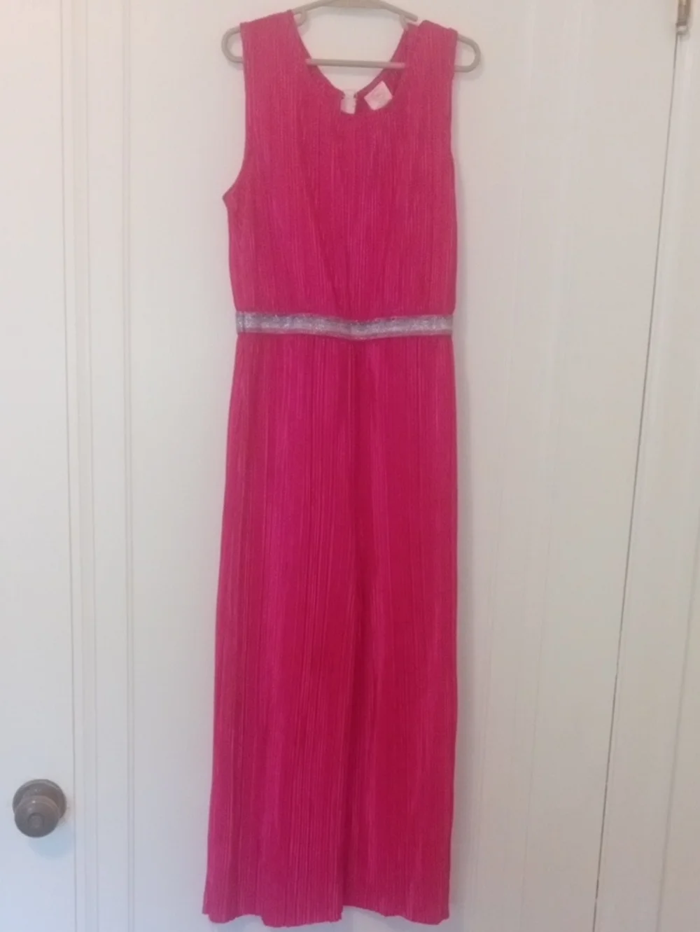 Girls med Fuchsia Sleeveless pant romper, silver waist accent